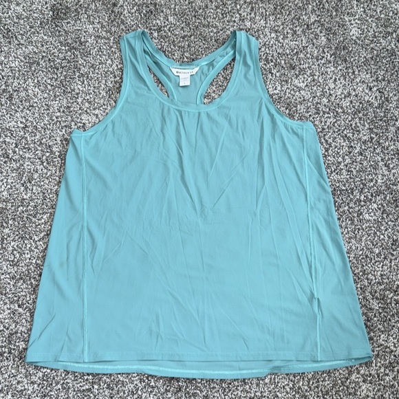 Athleta Ultimate Scoop Tank in Aqua Blue - Picture 3 of 7